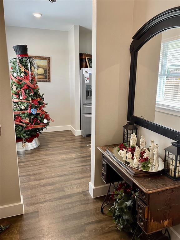 Foto del edificio - 423 Black Walnut Dr