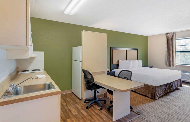 Foto del edificio - Furnished Studio-Chicago - Rolling Meadows