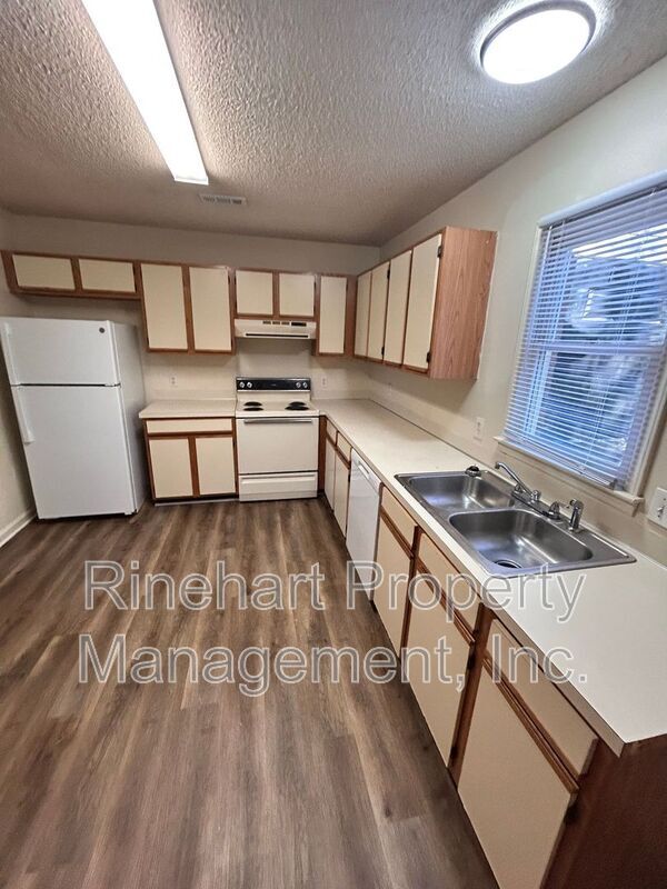 Building Photo - 1116 Camden Ave