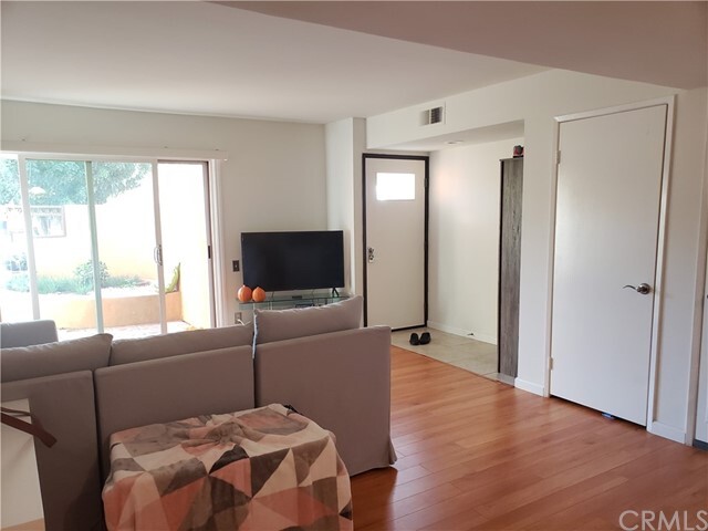 Building Photo - 25671 Le Parc