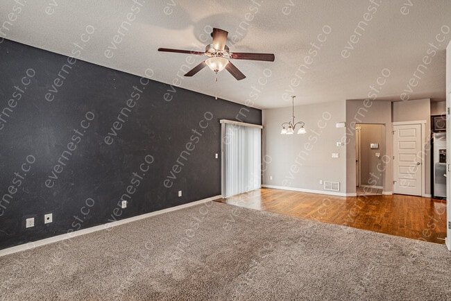 Building Photo - 2405 Falkirk Dr