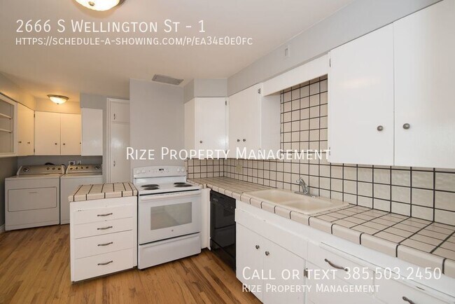 Building Photo - Beautiful 3 bed duplex with large yard!