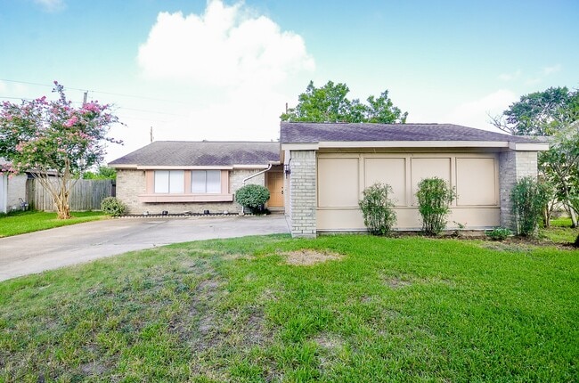 Building Photo - 1246 Summer Park Ln