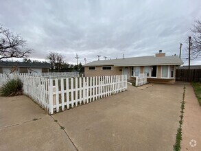 Building Photo - 2910 Ute Ave