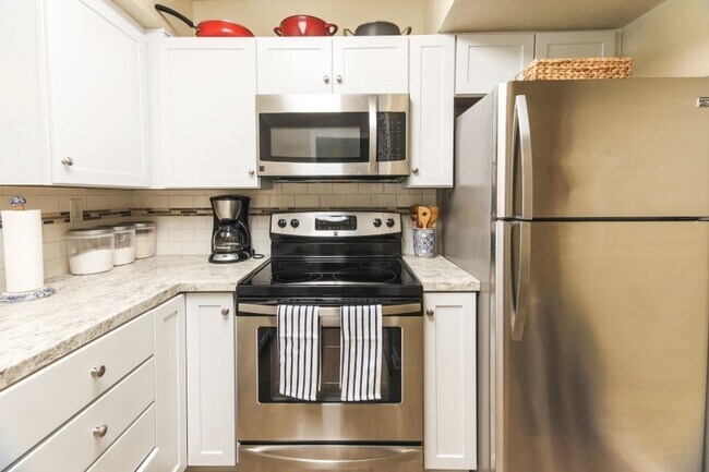 Foto del edificio - 4155 Cypress Pointe Dr