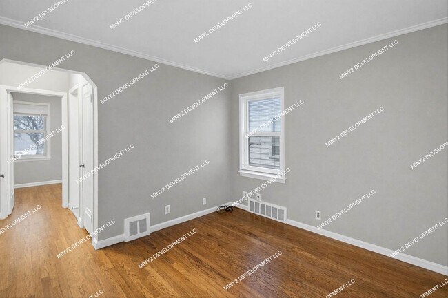 Foto del edificio - Charming Renovated 3-Bedroom Home for Rent in Eastpointe!