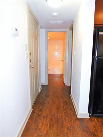 Foto del edificio - 1512 N Elm St
