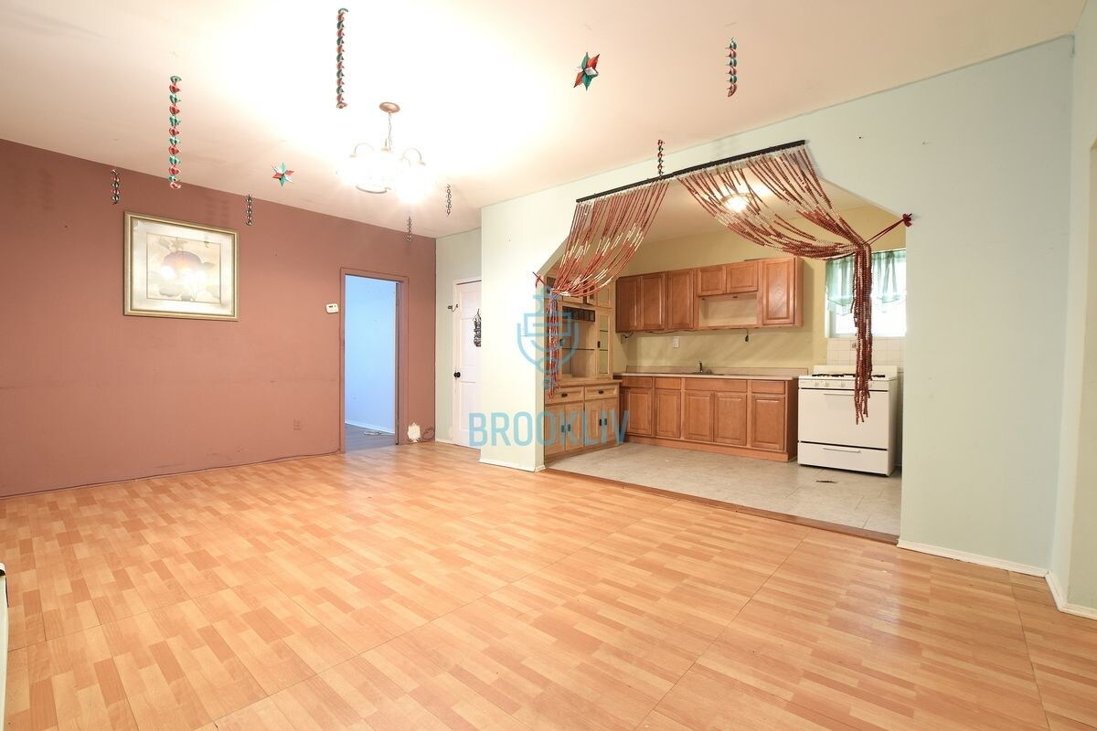 Foto principal - 2716 Cortelyou Rd