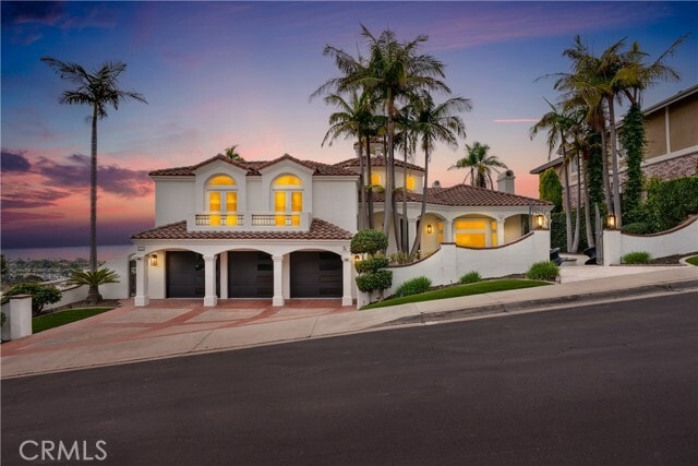 Building Photo - 19 Marbella
