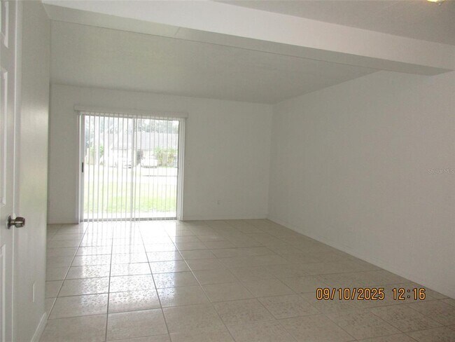 Building Photo - 131 Jones Ln