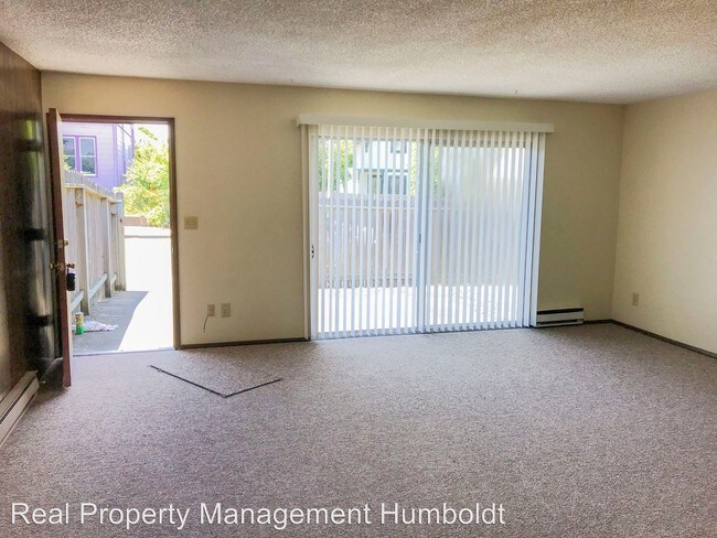 Building Photo - 2341 Spring St