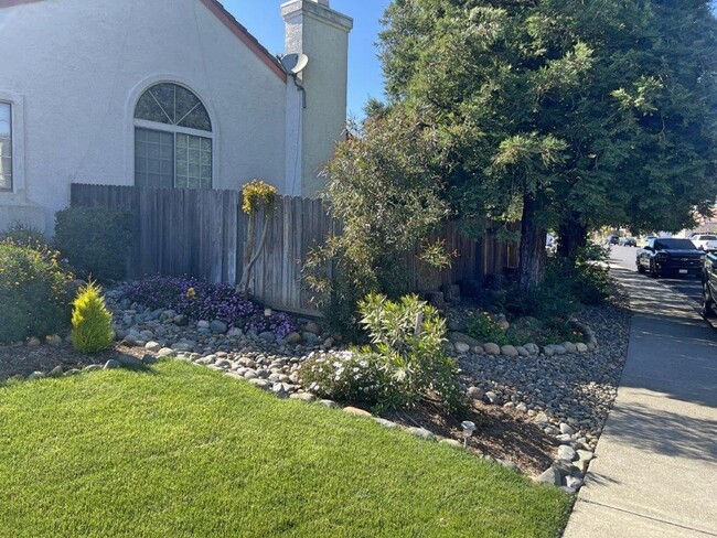 Foto del edificio - 3 Bedroom One Story Corner Lot Browns Vall...