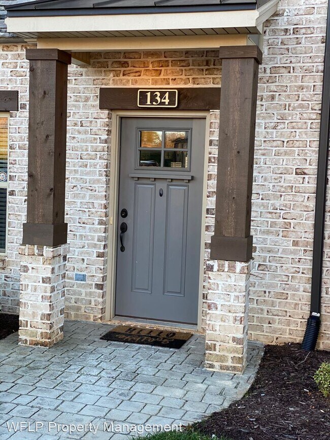 Building Photo - 4 br, 3.5 bath House - 134 Mallard Lane