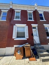 Building Photo - 5002 Tacoma St