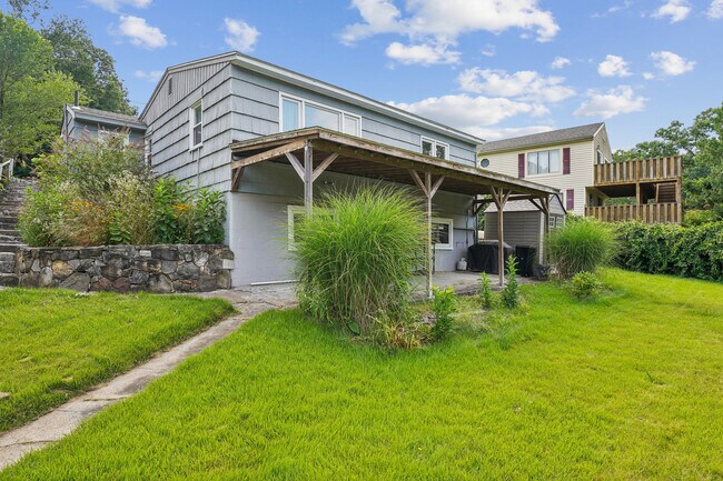 Building Photo - 21 Fall Mountain Terrace