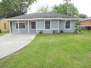 Building Photo - 3923 Cosby St