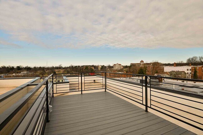 Foto del edificio - 2637 4th St NE