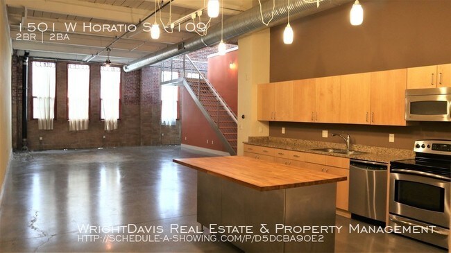Building Photo - 1501 W Horatio St