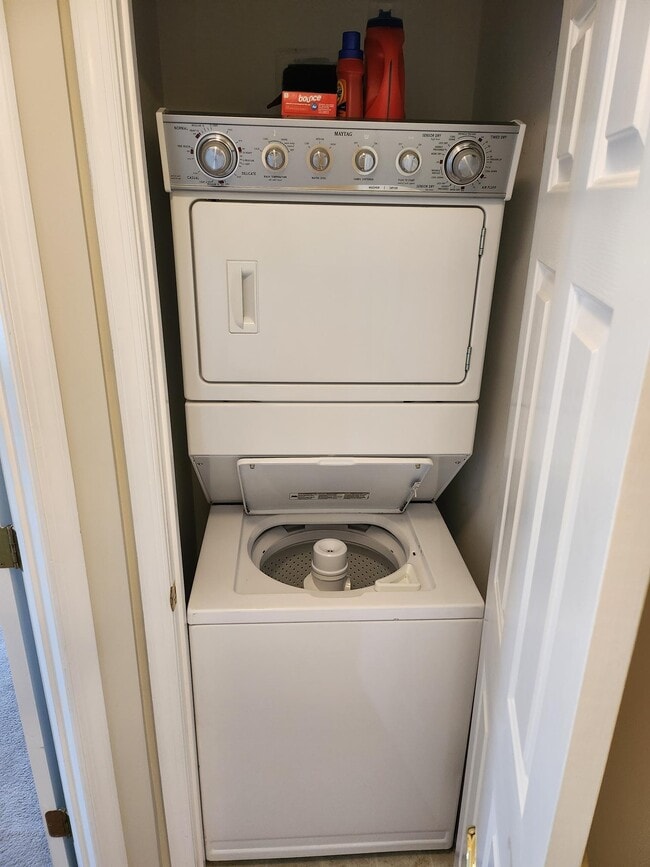 laundry - 164 OLD FIFTH Cir
