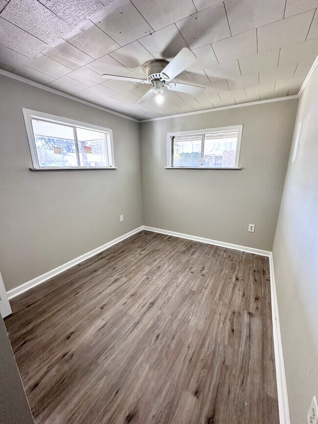 Foto del edificio - 3835 Sherwood St