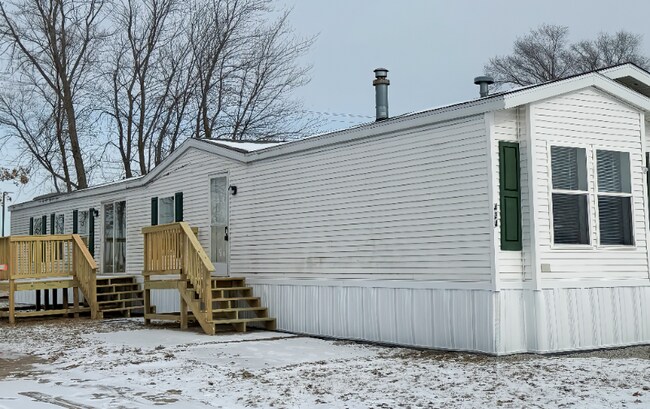 Building Photo - 200 N 28th St