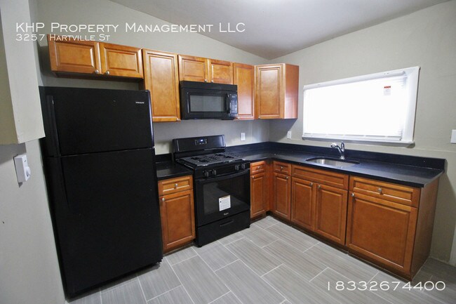 Building Photo - Wonderful 2 Bed Home in Kensington