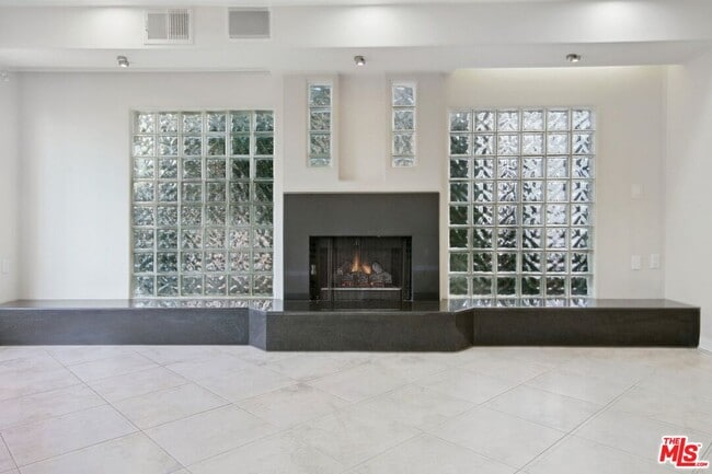 Foto del edificio - 12010 Texas Ave