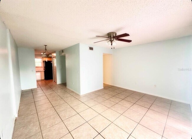 Foto del edificio - 22640 Watersedge Blvd