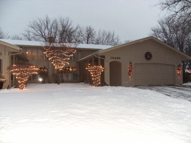 Building Photo - 10488 Colorado Rd