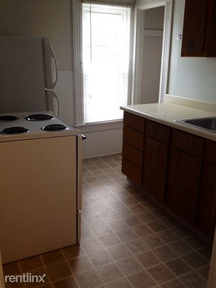 Building Photo - 2 br, 1 bath  - 332 1/2 Miller St