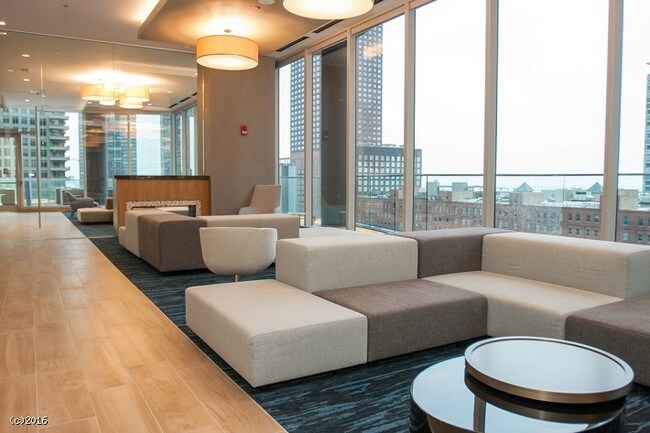 Foto del edificio - 554 N McClurg Ct