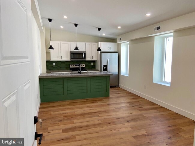 Foto del edificio - 3948 Lancaster Ave