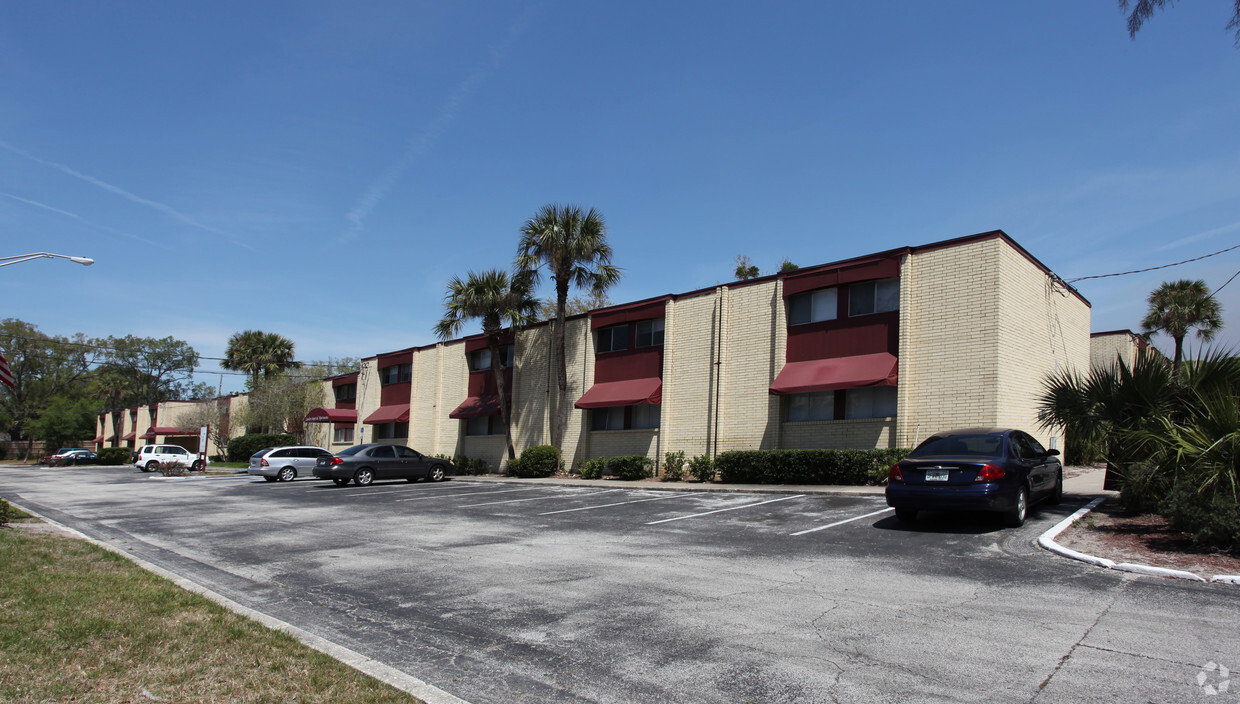 Primary Photo - Landon Imperial Apartments