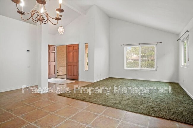 Building Photo - 5364 Dressage Dr