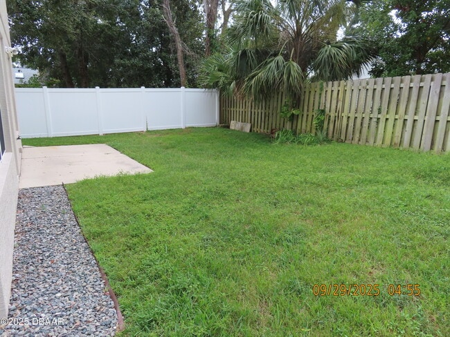 Foto del edificio - 1320 N Beach St