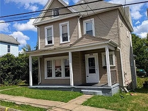 Building Photo - 1913 Evans Ave