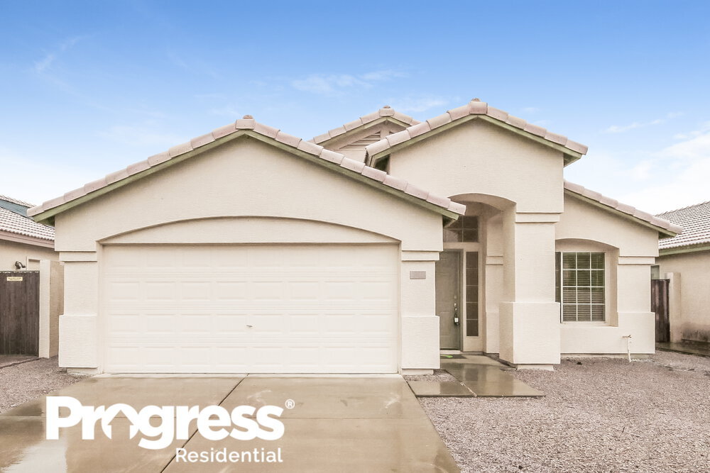 Primary Photo - 501 S Silverbrush Dr