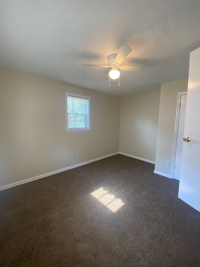 Foto del edificio - 2827 N Walnut St