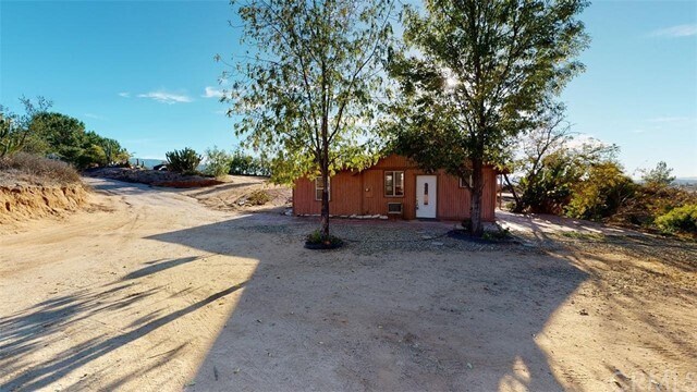 Primary Photo - 35720 Pauba Rd