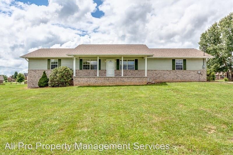 Primary Photo - 3 br, 2 bath House - 806 Carter Street