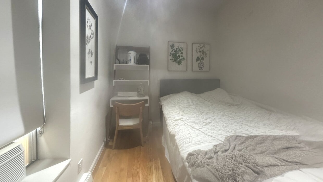 Photo - Private bedroom in 4 bed/3 bath Home