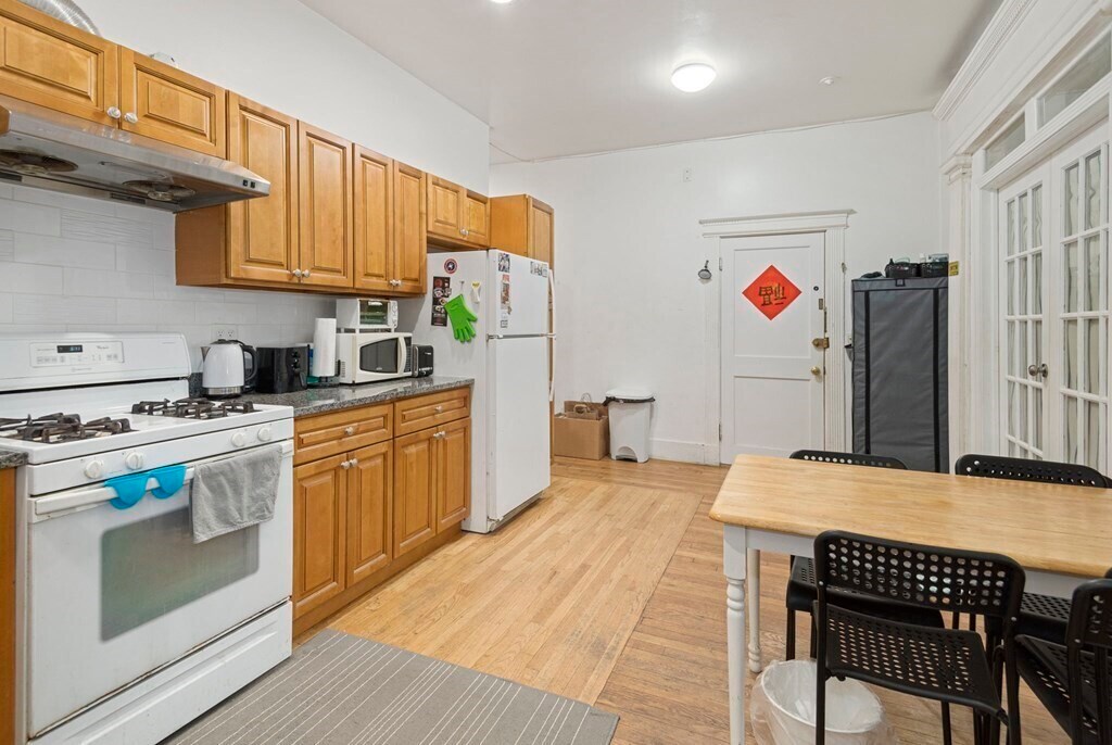 Foto principal - 1258 Commonwealth Ave