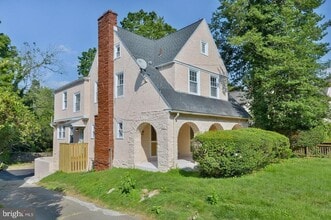Building Photo - 537 Church Rd