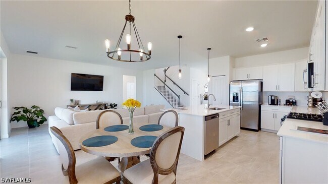 Building Photo - 18302 Ridgeline Dr