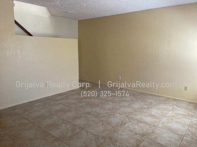 Foto del edificio - 1014 E 12th St