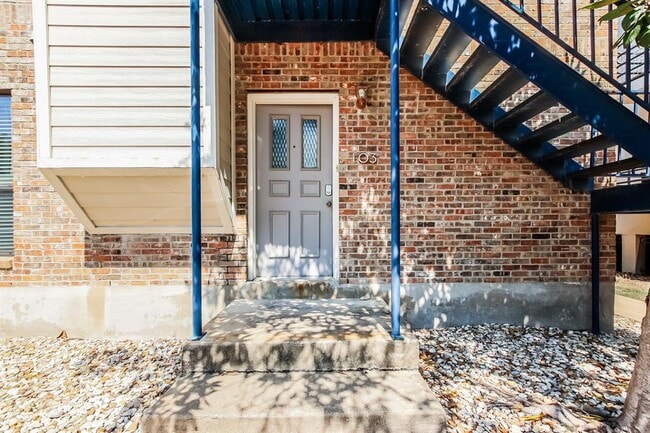 Building Photo - 1404 Norwalk Ln