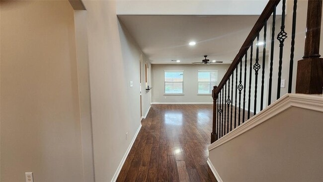 Building Photo - 24519 Stone Falcon Ct