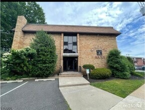 Building Photo - 45 Hussa St