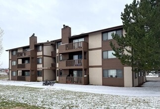 Building Photo - 761 W 24th St