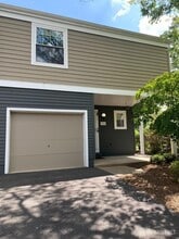 Building Photo - 358 Greenfield Rd